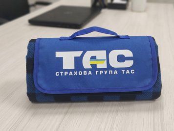 Килимок для пікніку з лого